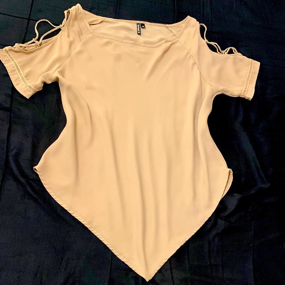 Heart Soul L cold shoulder top